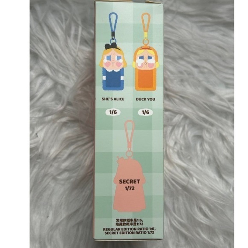 POP MART CRYBABY Crying Again Blind Box Plush Card Holder - Picture 7 of 9